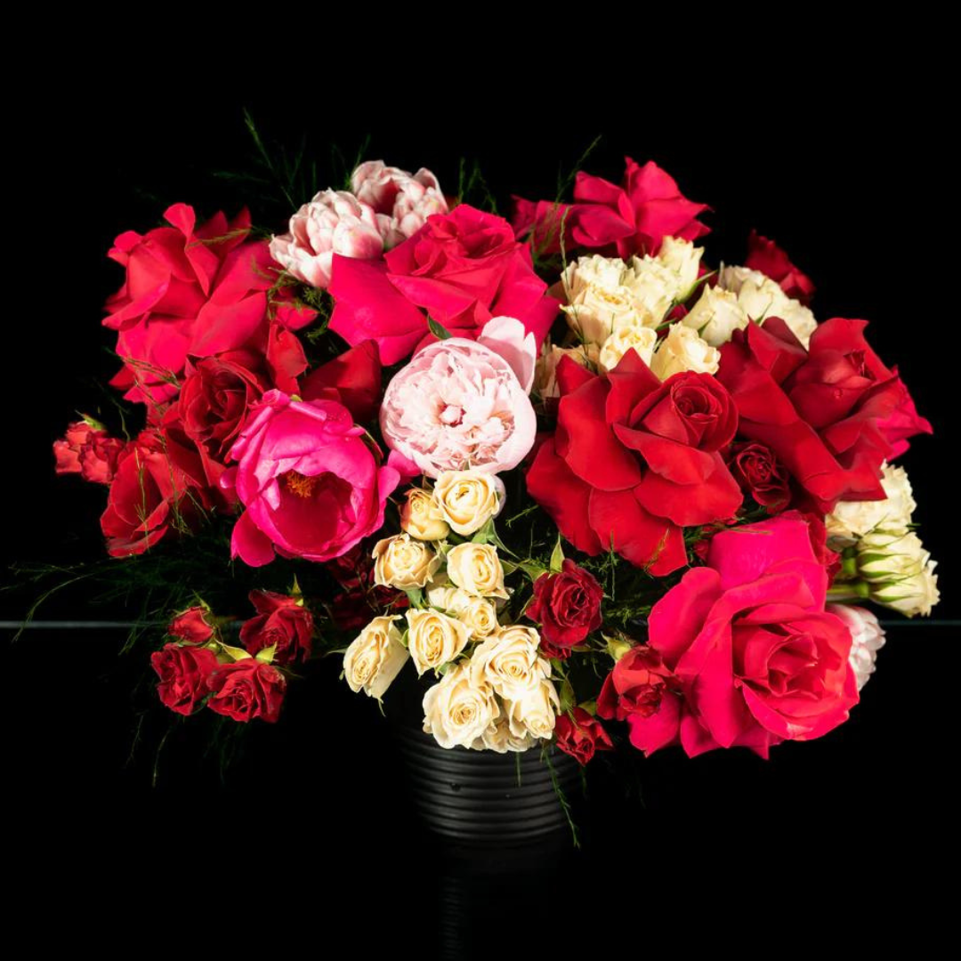 Miley Cirus Garden | sexy red roses