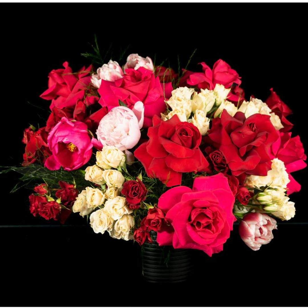 Miley Cirus Garden | sexy red roses
